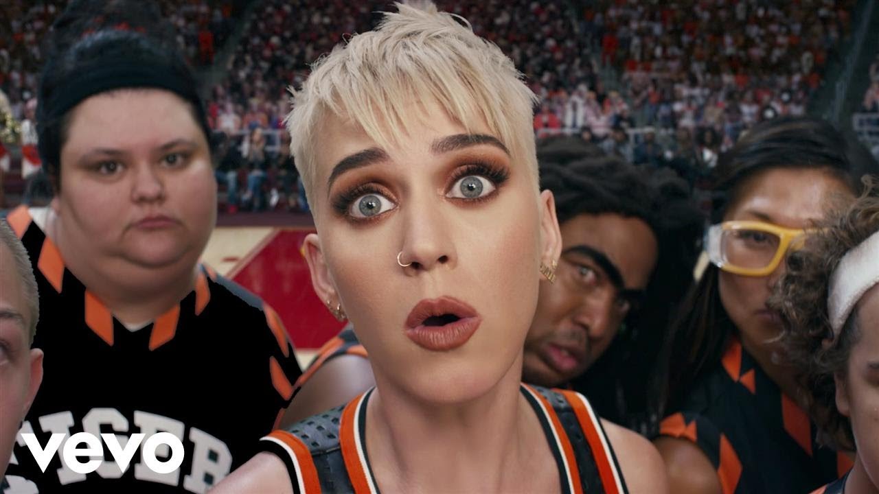 , Novo vídeo de “Swish Swish” traz Katy Perry como capitã de uma equipa de basquetebol
