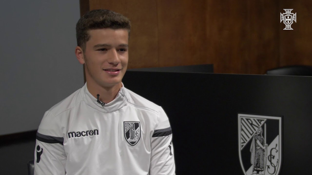 Liga Revela&ccedil;&atilde;o – Vit&oacute;ria SC: Tom&aacute;s H&auml;ndel tem deslumbrado em Guimar&atilde;es