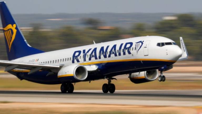 ryanair,Covid-19, Covid-19 | Ryanair reduz voos desde e para Espanha entre 16 e 19 de março