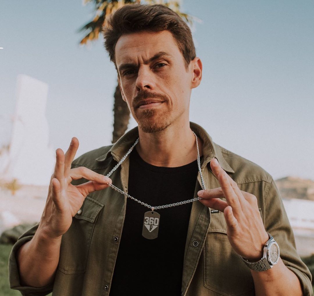 A partir de casa, Deejay Kamala convida Karetus para festa de s&aacute;bado &agrave; noite