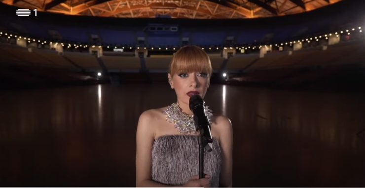 Para uma Altice Arena vazia, Mariza Liz canta “Para os Bra&ccedil;os da Minha M&atilde;e”