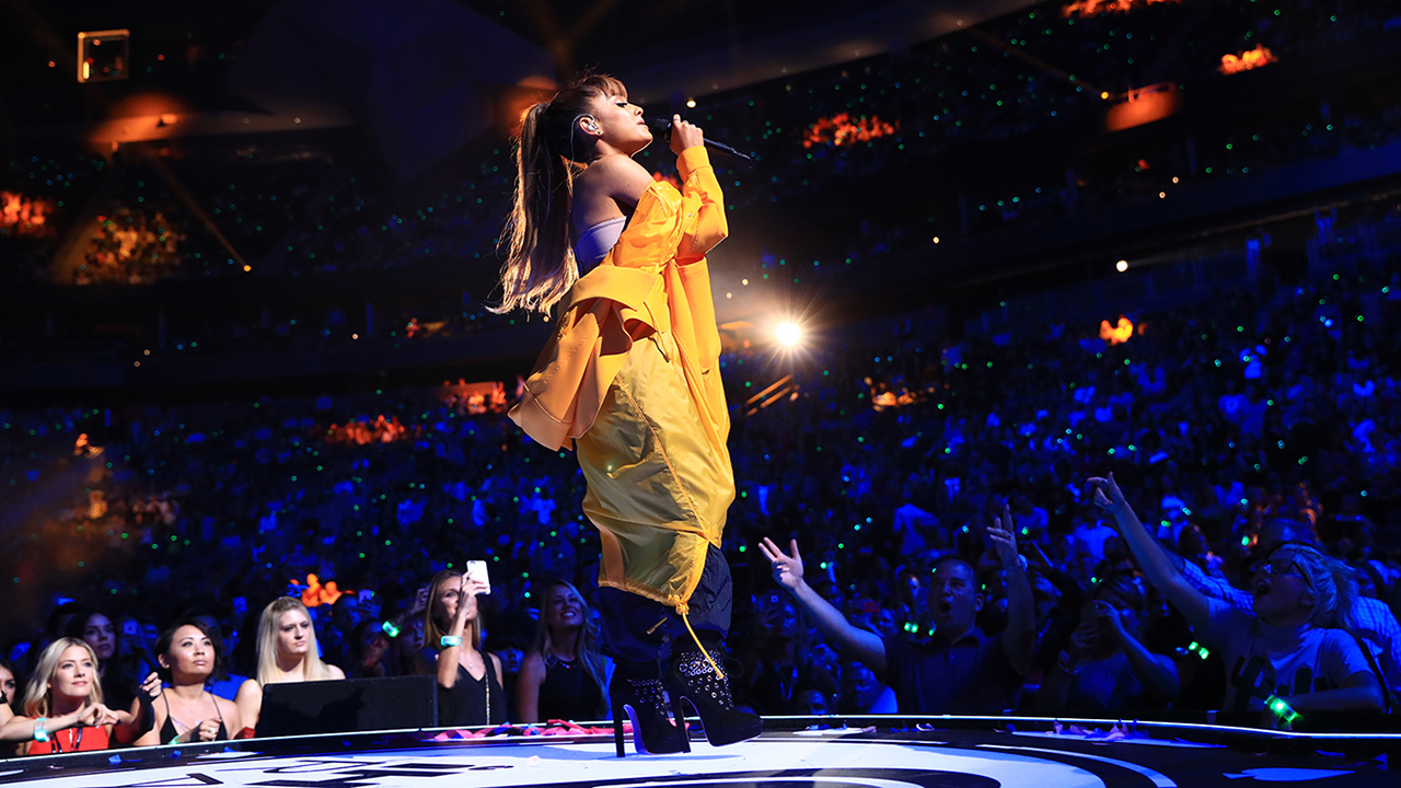 “excuse me, i love you”: j&aacute; h&aacute; trailer do document&aacute;rio de Ariana Grande na Netflix