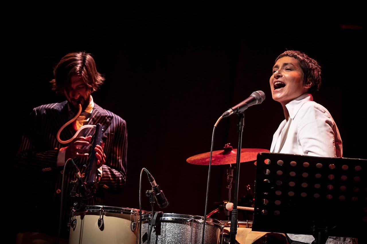 “Deixem o Pimba em Paz”: segunda data do espet&aacute;culo de Bruno Nogueira e Manuela Azevedo no Porto tamb&eacute;m j&aacute; est&aacute; esgotada