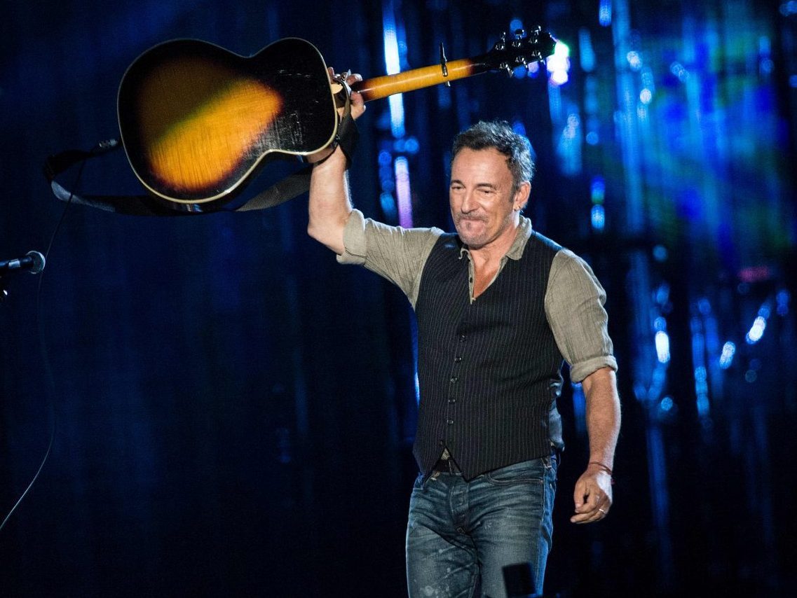 Bruce Springsteen tamb&eacute;m far&aacute; concerto drive-in em Nova Jersey