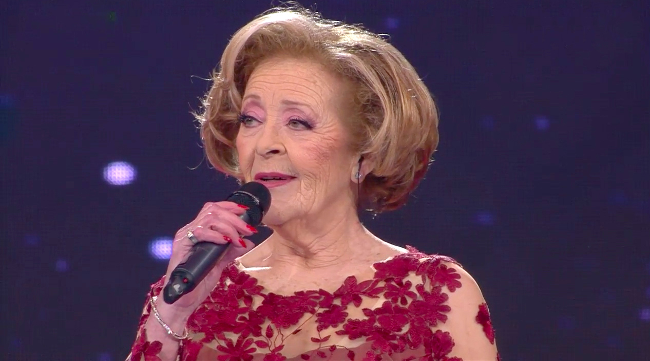 Simone de Oliveira regressa no domingo aos palcos ap&oacute;s pausa for&ccedil;ada pela COVID-19