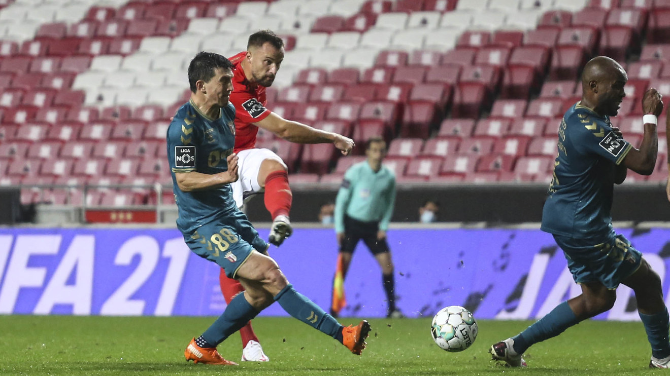 Benfica enfrenta Arsenal, Braga defronta AS Roma na Liga Europa