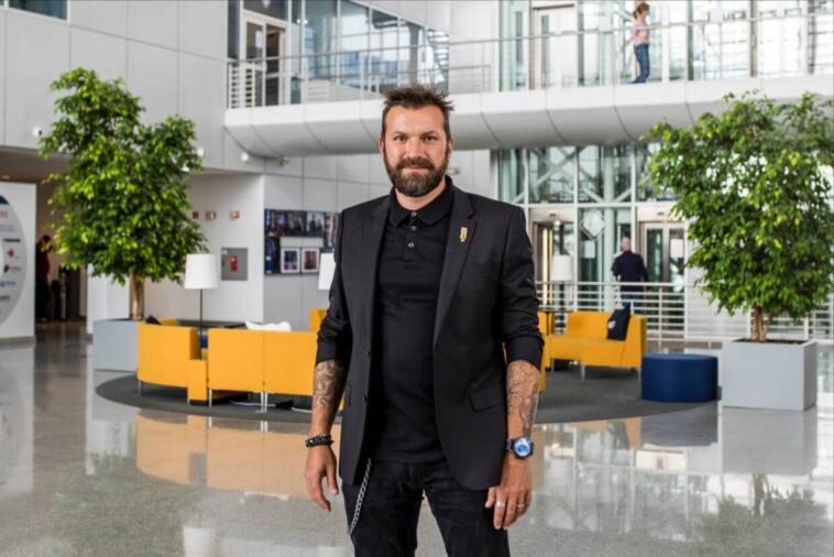 “Cora&ccedil;&atilde;o na Boca”: o document&aacute;rio de Ljubomir Stanisic na plataforma de streaming da SIC