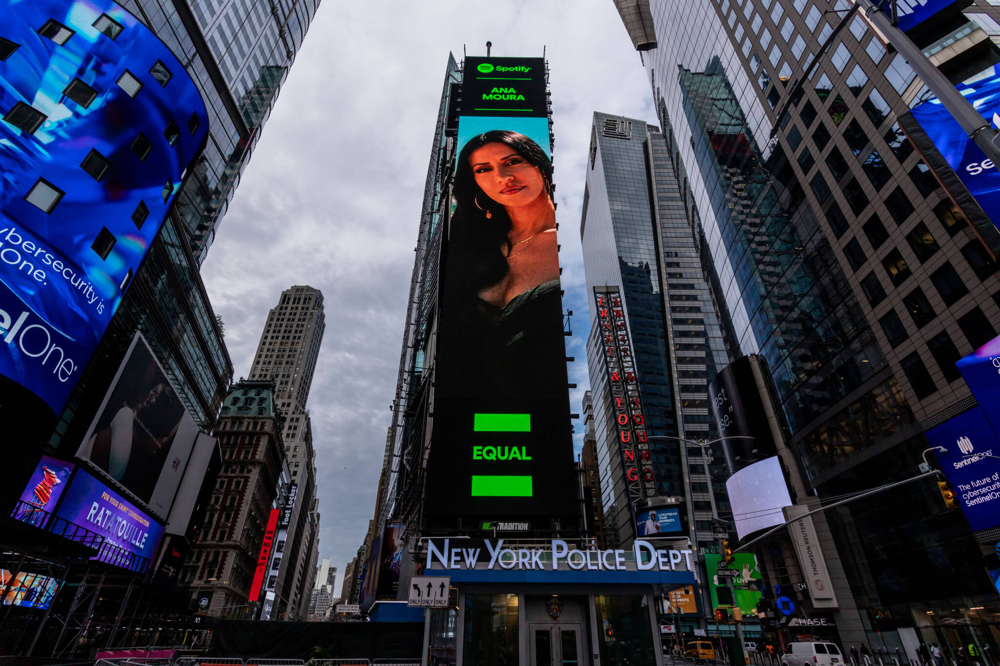 , Ana Moura em grande destaque em Times Square em Nova Iorque pelo Spotify