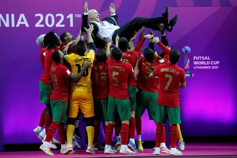 Portugal venceu a R&uacute;ssia na final do EURO de Futsal da UEFA