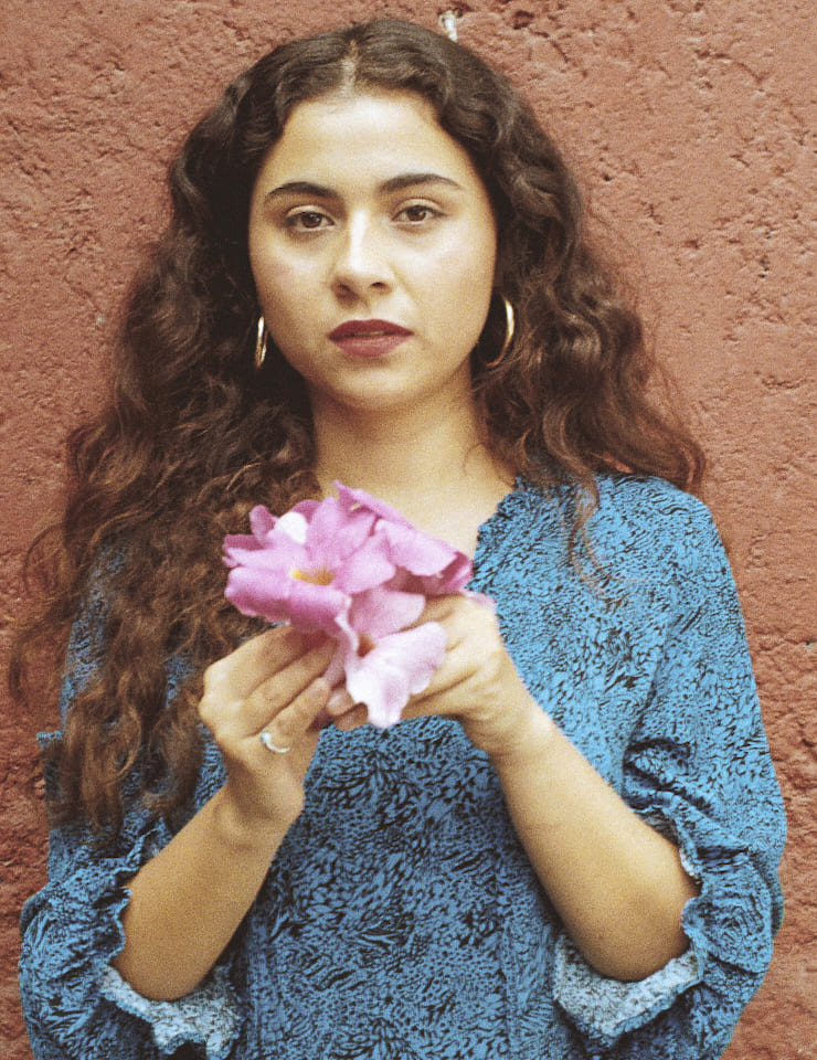 SILVANA ESTRADA apresenta “Marchita” + DORA MORELEMBAUM