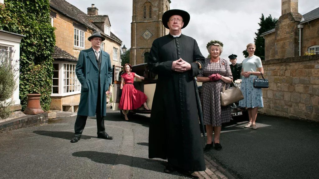 FATHER BROWN_