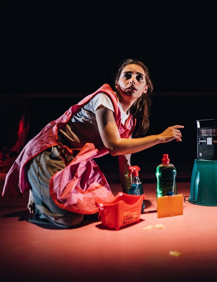 MUSA | MON&Oacute;LOGO DE UMA MULHER CHAMADA MARIA COM A SUA PATROA