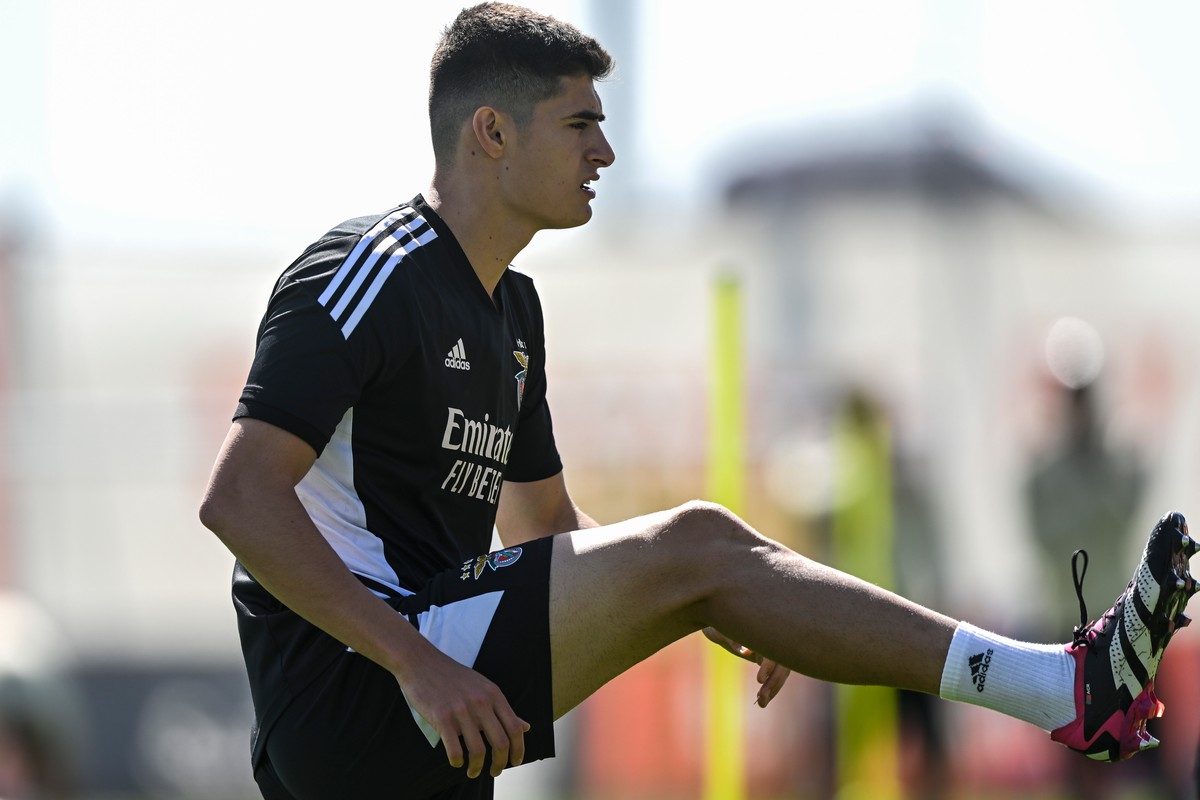 Ant&oacute;nio Silva ambiciona fazer hist&oacute;ria no Benfica