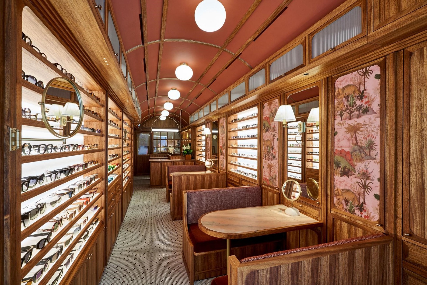 Andr&eacute; &Oacute;pticas inaugura nova loja na Rua Garrett