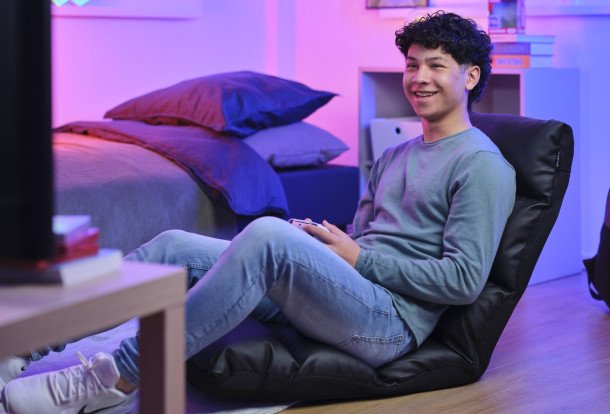 Trust lan&ccedil;a Cadeira de Jogo Rayzee: conforto e versatilidade para experi&ecirc;ncias de gaming relaxantes