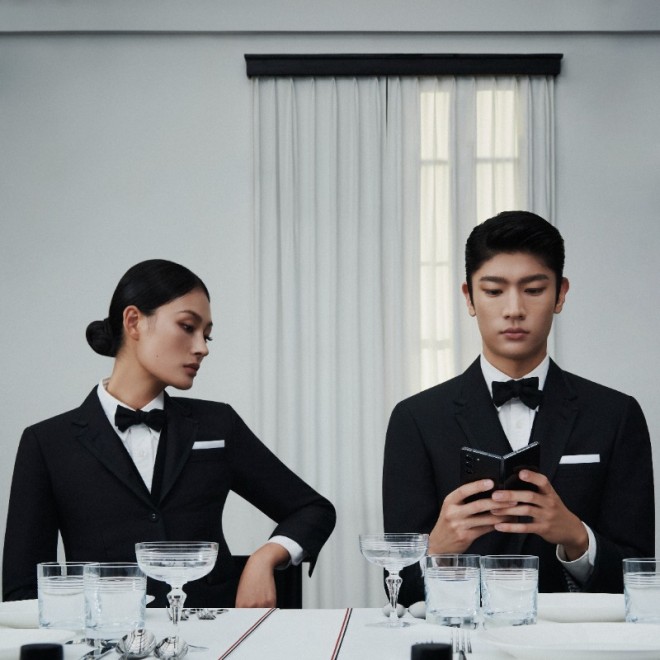 Samsung confirma lan&ccedil;amento da edi&ccedil;&atilde;o especial Thom Browne do Galaxy Z Fold5 para 7 de Setembro