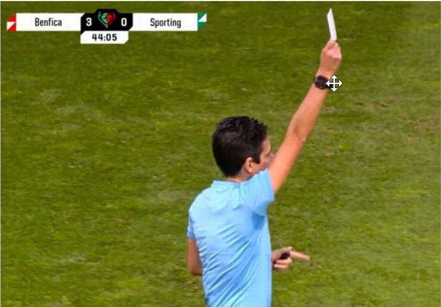 O que &eacute; o cart&atilde;o branco, utilizado num d&eacute;rbi entre as equipas femininas do Sporting e do Benfica