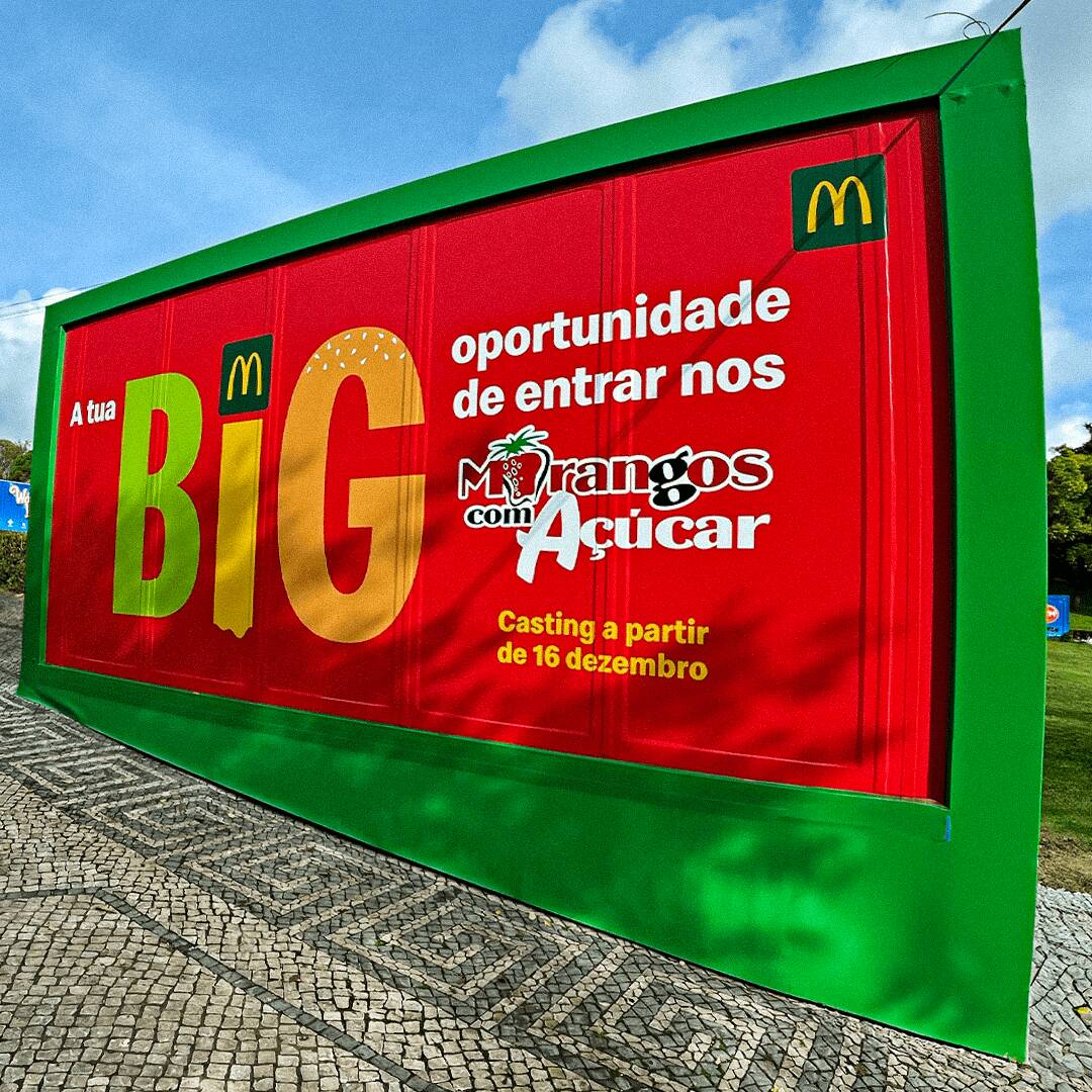 McDxMcA Stand Casting