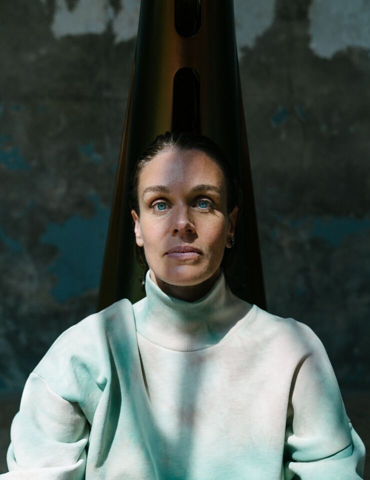 Ang&eacute;lica Salvi . Modern Classic