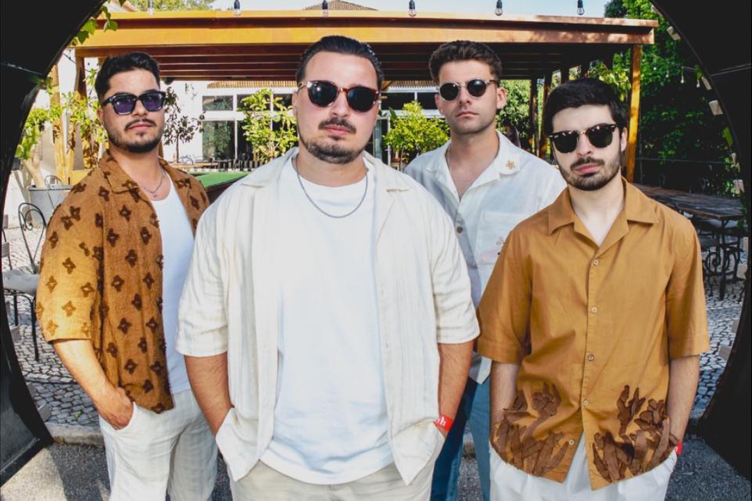 Vizinhos estreiam-se no Coliseu do Porto e de Lisboa em 2026