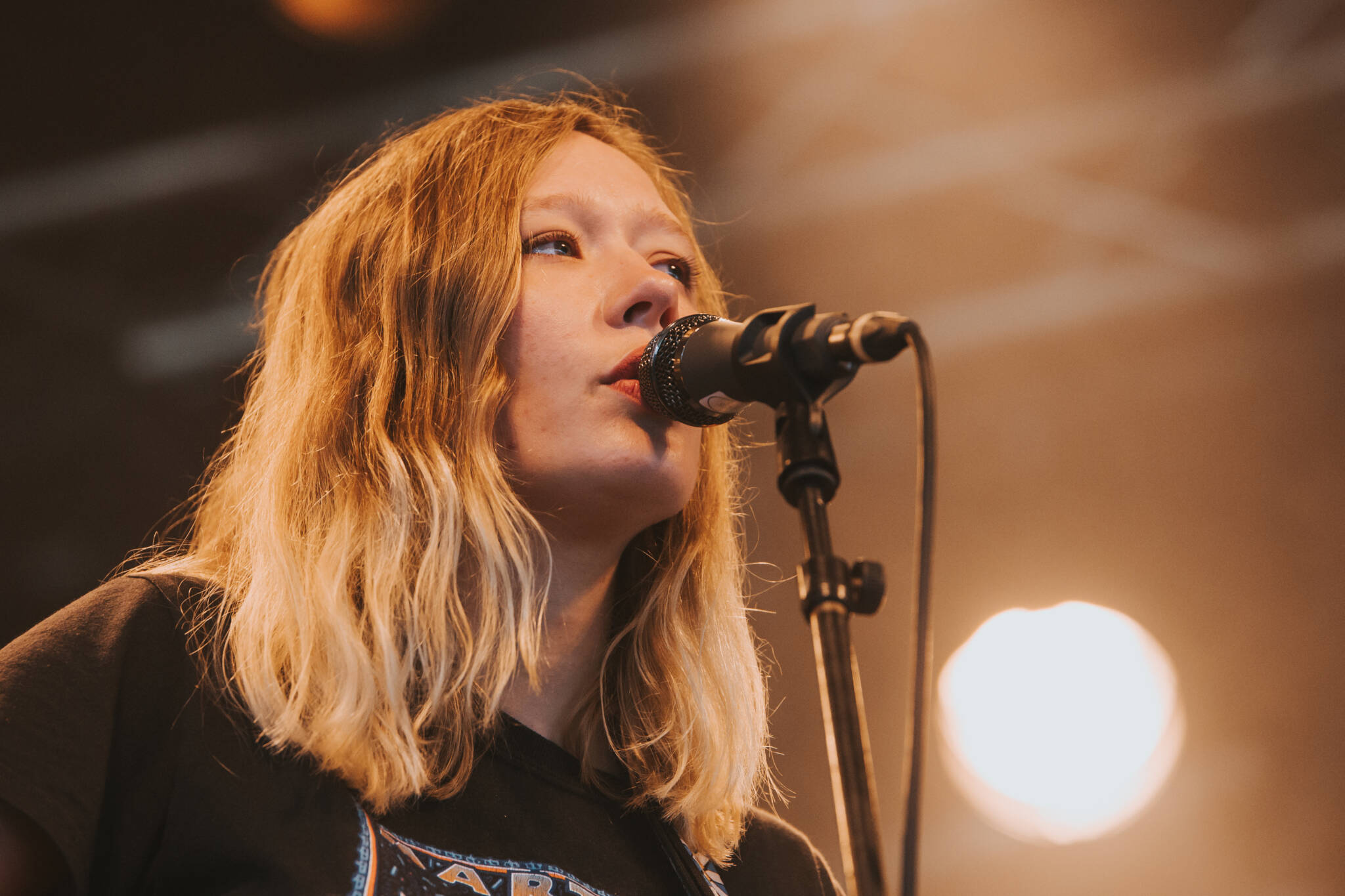 Julia Jacklin regressa a Portugal em Mar&ccedil;o do pr&oacute;ximo ano